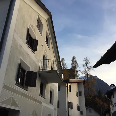 Chasa Praem, Scuol